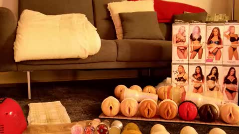 Snapshot of marcsx chatting on 30, 11, 2025 Marc online show from 30, 11, 2025