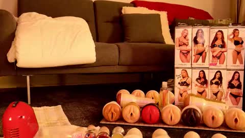 Snapshot of marcsx chatting on 15, 12, 2025 Marc online show from 15, 12, 2025