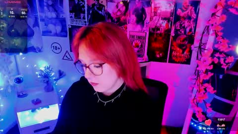 Snapshot of margaret_red chatting on 2, 12, 2025 Margaret online show from 2, 12, 2025