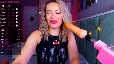 Snapshot of margohotty chatting on 30, 1, 2025 Margo for you online show from 30, 1, 2025