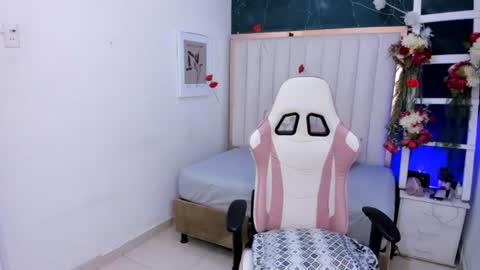 Margot  online show from 23, 6, 2026