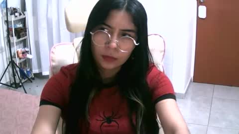 Snapshot of mari_lov3 chatting on 19, 3, 2026 mari_lov3 online show from 19, 3, 2026