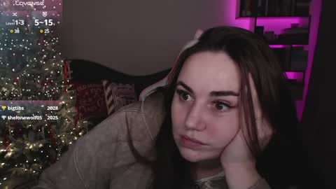 Snapshot of mari_moore7 chatting on 16, 12, 2024 mari moore online show from 16, 12, 2024