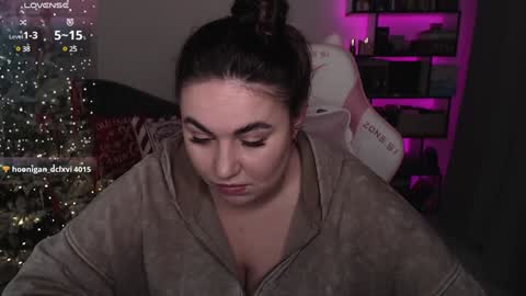 Snapshot of mari_moore7 chatting on 20, 12, 2024 mari moore online show from 20, 12, 2024