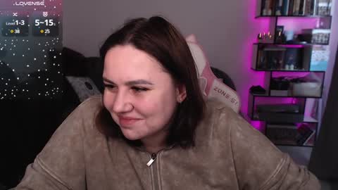 Snapshot of mari_moore7 chatting on 5, 2, 2025 mari moore online show from 5, 2, 2025