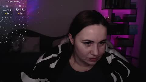 Snapshot of mari_moore7 chatting on 2, 3, 2025 mari moore online show from 2, 3, 2025