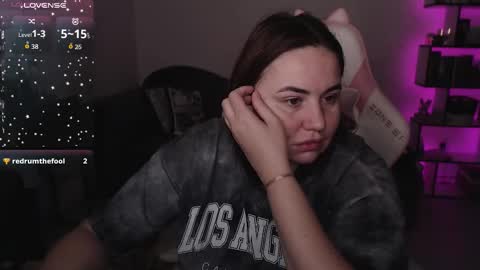 Snapshot of mari_moore7 chatting on 19, 10, 2025 mari moore online show from 19, 10, 2025