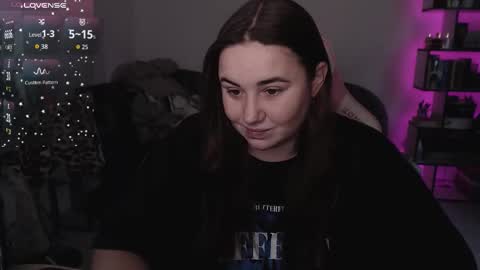 Snapshot of mari_moore7 chatting on 25, 10, 2025 mari moore online show from 25, 10, 2025