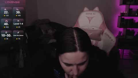 Snapshot of mari_moore7 chatting on 27, 10, 2025 mari moore online show from 27, 10, 2025