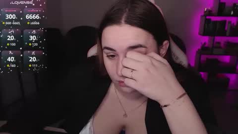 mari moore online show from 2, 12, 2025