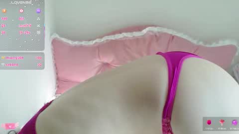 mari_tokyo online show from 31, 10, 2025