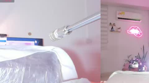 maria_jones__ online show from 10, 8, 2026