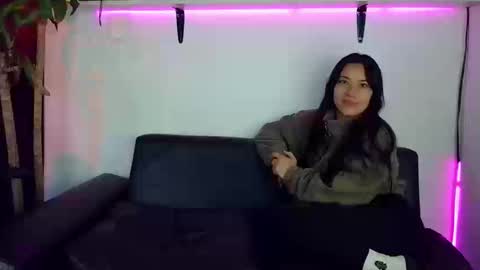 Maria Paula  online show from 9, 9, 2025