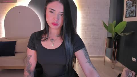 MARIA HERRERA  online show from 11, 3, 2025