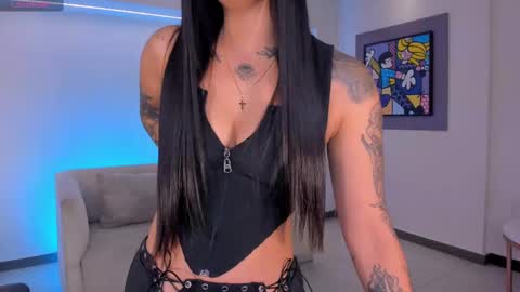 MARIA HERRERA  online show from 23, 9, 2025