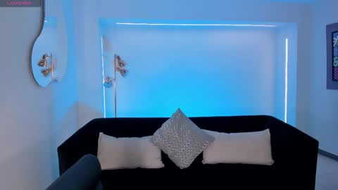 MARIA HERRERA  online show from 28, 4, 2026