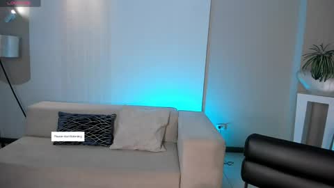 MARIA HERRERA  online show from 29, 4, 2026