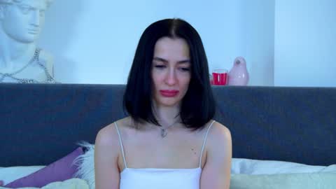 MariaMenson online show from 1, 2, 2025