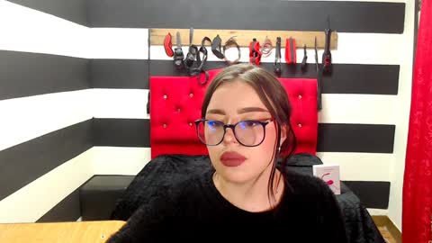 Snapshot of marian_ran_ chatting on 6, 12, 2024 Marian online show from 6, 12, 2024