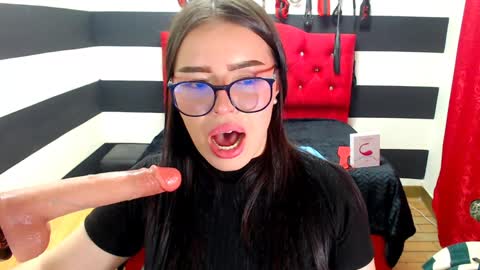 Snapshot of marian_ran_ chatting on 14, 12, 2024 Marian online show from 14, 12, 2024