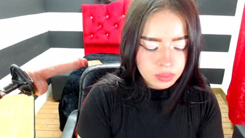 Snapshot of marian_ran_ chatting on 14, 12, 2024 Marian online show from 14, 12, 2024