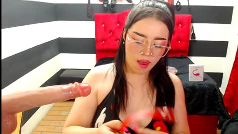 Snapshot of marian_ran_ chatting on 8, 1, 2025 Marian online show from 8, 1, 2025