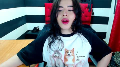 Snapshot of marian_ran_ chatting on 11, 1, 2025 Marian online show from 11, 1, 2025