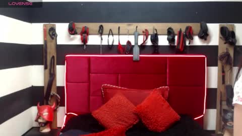 Snapshot of marian_ran_ chatting on 21, 10, 2025 Marian online show from 21, 10, 2025