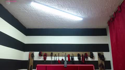 Snapshot of marian_ran_ chatting on 23, 10, 2025 Marian online show from 23, 10, 2025