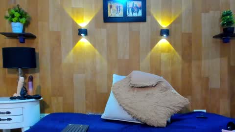 Mariana Angel online show from 6, 2, 2025