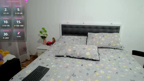 mariana_sara online show from 27, 12, 2024