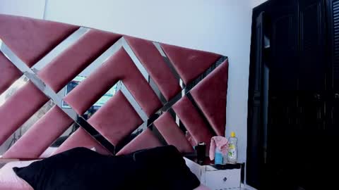 Snapshot of mariana_smiith chatting on 18, 7, 2026 Mariana online show from 18, 7, 2026