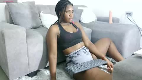 marianaee online show from 12, 9, 2025