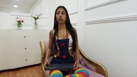 Mariana Garcia online show from 13, 10, 2025