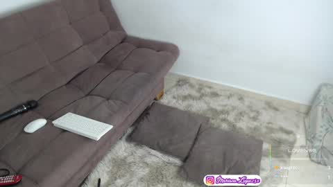 Mariana  online show from 18, 2, 2025