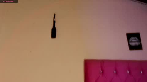 Snapshot of marianawlls chatting on 7, 1, 2025 mariana williams online show from 7, 1, 2025