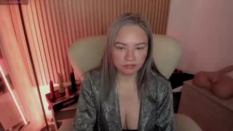 Marian Love  online show from 2, 3, 2025