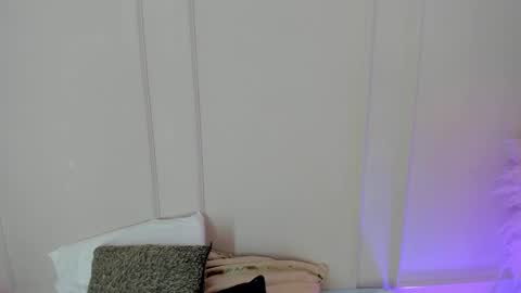 Maria Pettit online show from 19, 12, 2025