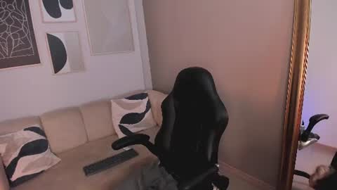 marie_bass online show from 7, 8, 2026
