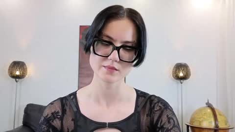 Marie Fitch online show from 22, 4, 2026