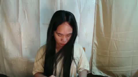 Snapshot of marie_lopez chatting on 11, 3, 2025 yourdreamgirl  MARIE  online show from 11, 3, 2025