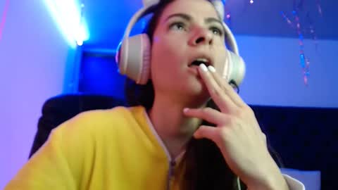 Mariie online show from 12, 1, 2025