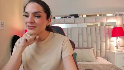 mariiahneedles online show from 23, 10, 2025