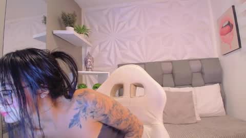 Maryyy online show from 10, 2, 2026