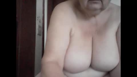 marilu64 online show from 18, 10, 2025