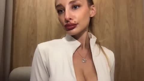 Snapshot of marilyndevilish chatting on 30, 12, 2024 MarilynDevilish online show from 30, 12, 2024