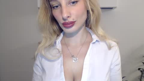 Snapshot of marilyndevilish chatting on 6, 1, 2025 MarilynDevilish online show from 6, 1, 2025