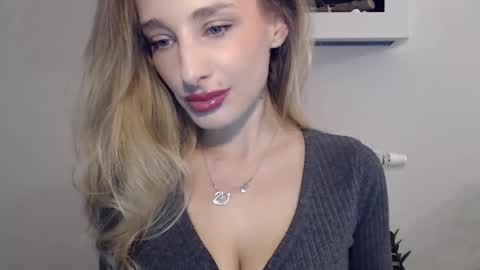 Snapshot of marilyndevilish chatting on 12, 1, 2025 MarilynDevilish online show from 12, 1, 2025