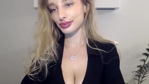 Snapshot of marilyndevilish chatting on 25, 1, 2025 MarilynDevilish online show from 25, 1, 2025