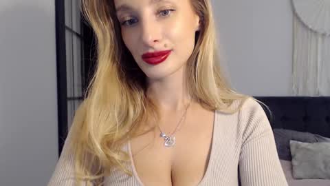 Snapshot of marilyndevilish chatting on 10, 2, 2025 MarilynDevilish online show from 10, 2, 2025